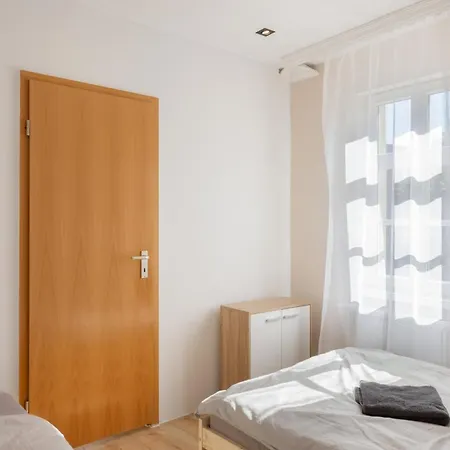 Apartment C&d Ii
